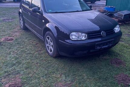 VW Golf 242.000 km 1.200 &euro; Borken 46325