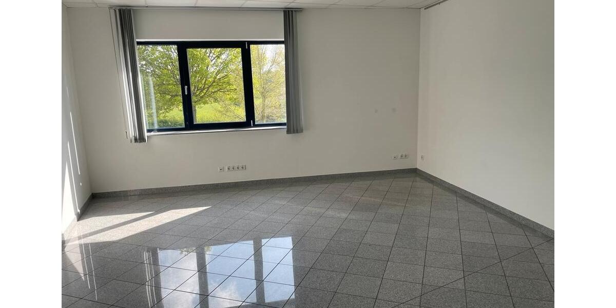 Gewerbeobjekt Wesel Bislich - 1.500&euro; | Angebot:26616434