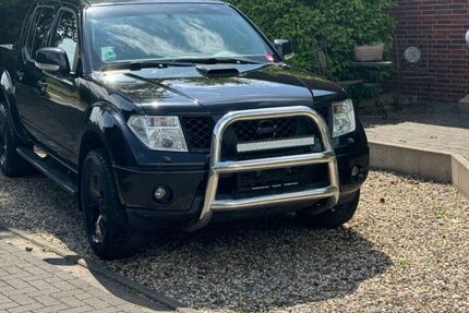 Nissan Navara 179.000 km 13.950 &euro; Gescher 48712