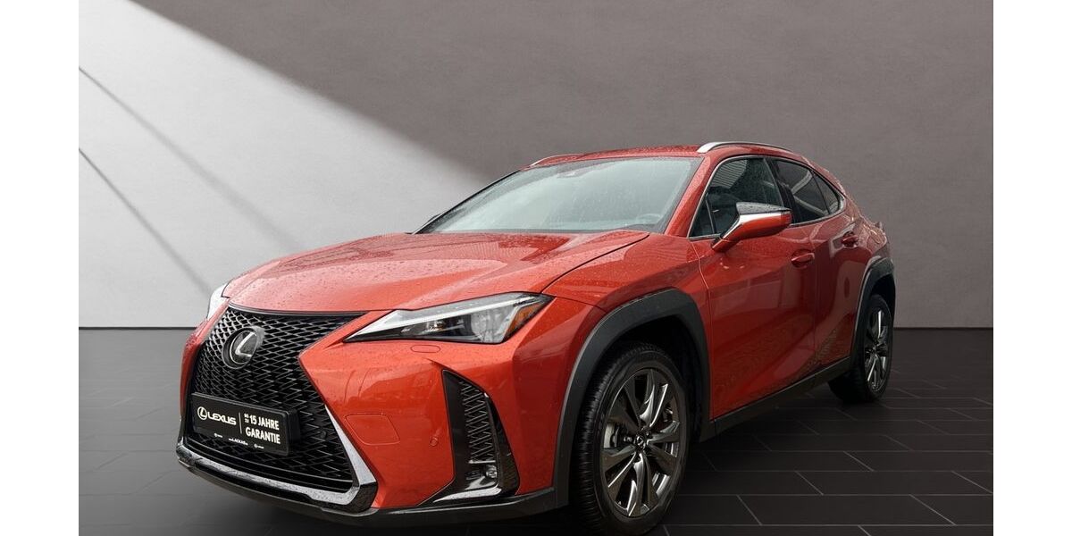 Lexus UX 20.577 km 31.990 &euro; Wesel 46485