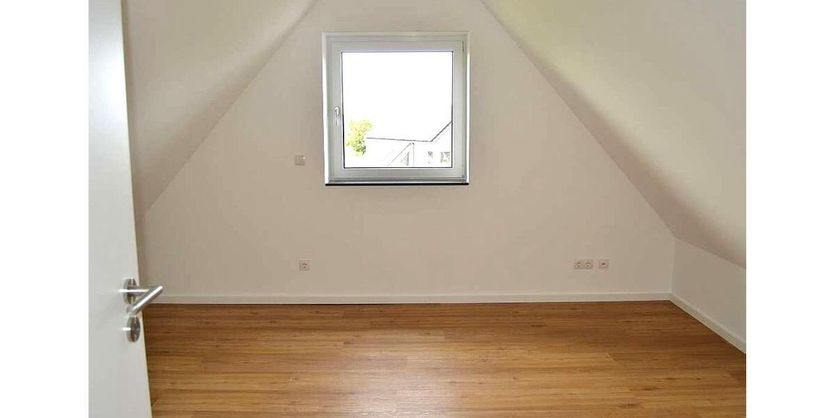 Doppelhaushälfte Hamminkeln - 5 Zimmer, 121 m&sup2;, 1.540&euro; | Angebot:25302186