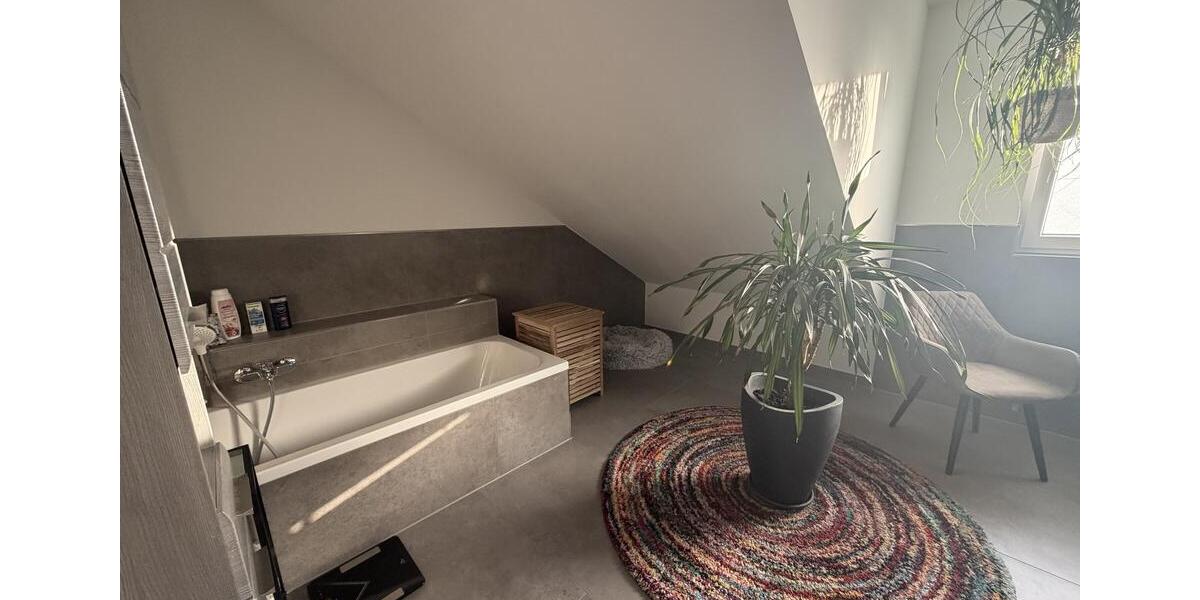 Dachgeschoßwohnung Borken - 2 Zimmer, 90 m&sup2;, 995&euro; | Angebot:25255763