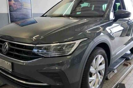 VW Tiguan 48.865 km 26.880 &euro; Wesel 46483