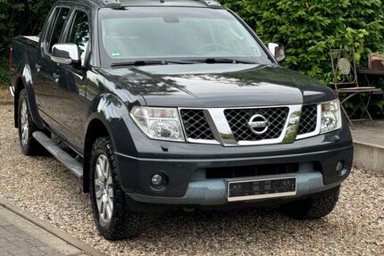 Nissan Navara 214.000 km 11.950 &euro; Gescher 48712