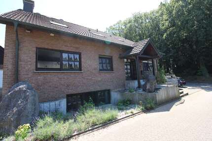 Haus Hamminkeln - 6 Zimmer, 220 m&sup2;, 449.000&euro; | Angebot:26990008