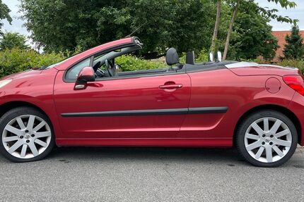 Peugeot 207 143.000 km 2.900 &euro; Bocholt 46395