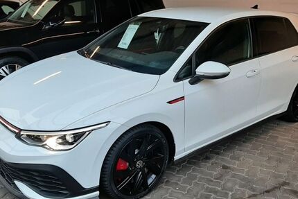 VW Golf 31.382 km 33.900 &euro; Bocholt 46395