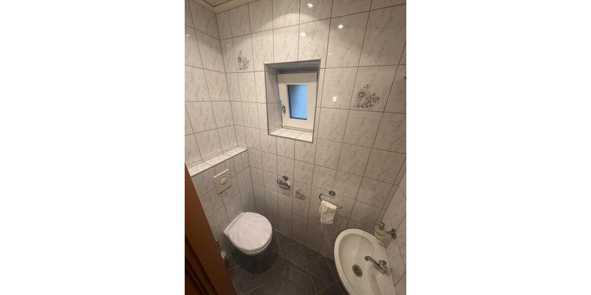 Reihenhaus Emmerich am Rhein - 6 Zimmer, 110 m&sup2;, 260.000&euro; | Angebot:23829174