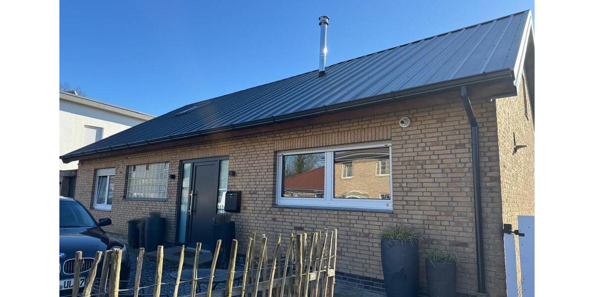 Einfamilienhaus Emmerich am Rhein - 6 Zimmer, 220 m&sup2;, 2.150&euro; | Angebot:26283581