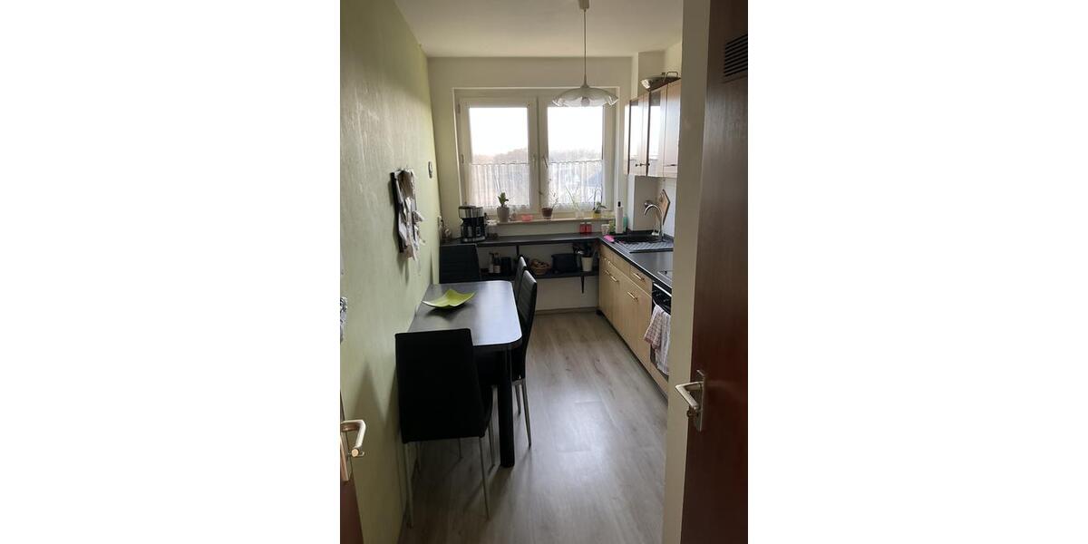 Etagenwohnung Voerde (Niederrhein) - 2.5 Zimmer, 65 m&sup2;, 320&euro; | Angebot:25837592