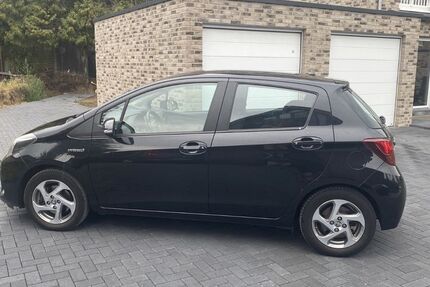 Toyota Yaris 108.000 km 10.400 &euro; Wesel 46485