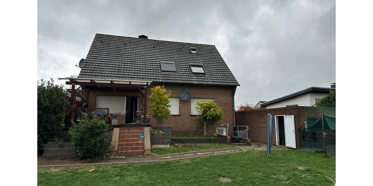 Mehrfamilienhaus, Wohnhaus Emmerich am Rhein - 10 Zimmer, 160 m&sup2;, 457.000&euro; | Angebot:25367037