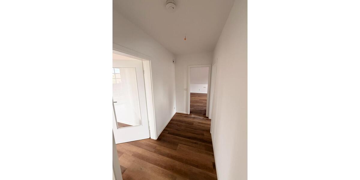 Dachgeschoßwohnung Hamminkeln - 3 Zimmer, 82 m&sup2;, 885&euro; | Angebot:26648912