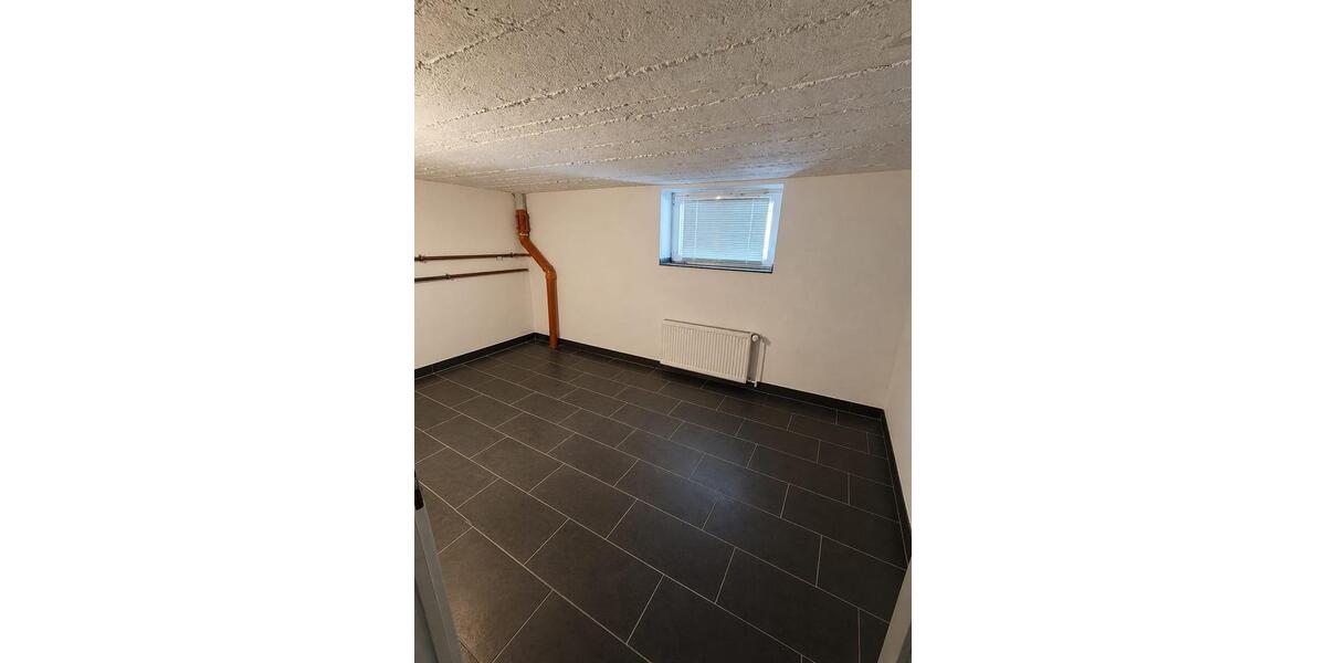 Erdgeschoßwohnung Emmerich am Rhein - 5 Zimmer, 110 m&sup2;, 245.000&euro; | Angebot:27263697