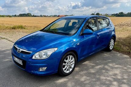 Hyundai i30 299.000 km 2.955 &euro; Rees 46459