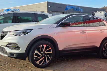 Opel Grandland (X) 84.000 km 17.400 &euro; Raesfeld-Erle 46348