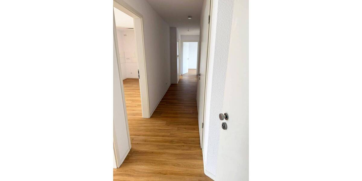 Etagenwohnung Emmerich am Rhein Borghees - 4 Zimmer, 100 m&sup2;, 1.090&euro; | Angebot:25996129