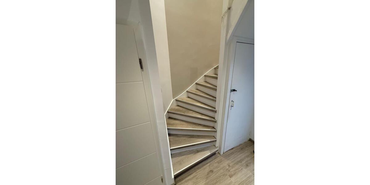 Reihenhaus Emmerich am Rhein - 3 Zimmer, 80 m&sup2;, 238.000&euro; | Angebot:23643355