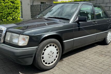 Mercedes-Benz 190 329.000 km 2.900 &euro; Borken 46325
