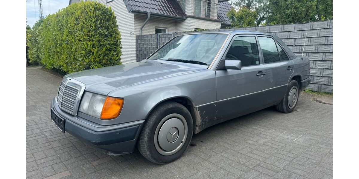 Mercedes-Benz E 200 216.600 km 2.900 &euro; Borken 46325