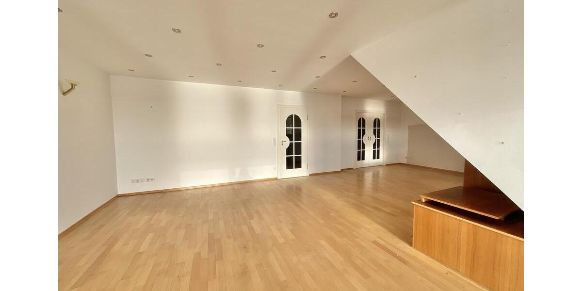 Maisonettenwohnung Emmerich am Rhein - 2.5 Zimmer, 113 m&sup2;, 1.518&euro; | Angebot:24980722