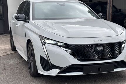 Peugeot 308 30.071 km 21.497 &euro; Emmerich am Rhein 46446