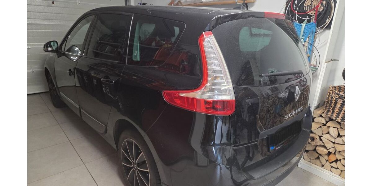 Renault Scenic 126.674 km 4.995 &euro; Bocholt 46395