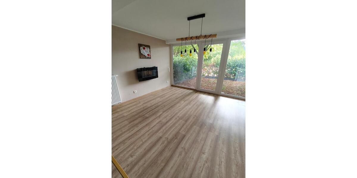 Erdgeschoßwohnung Emmerich am Rhein - 5 Zimmer, 110 m&sup2;, 245.000&euro; | Angebot:27263697