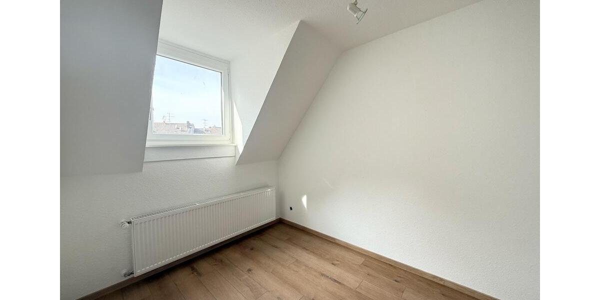 Dachgeschoßwohnung Borken - 6 Zimmer, 128 m&sup2;, 990&euro; | Angebot:26003531