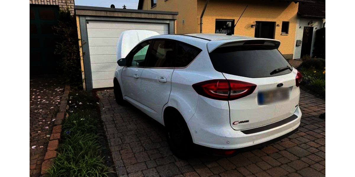 Ford C-Max 124.748 km 5.270 &euro; Raesfeld 46348