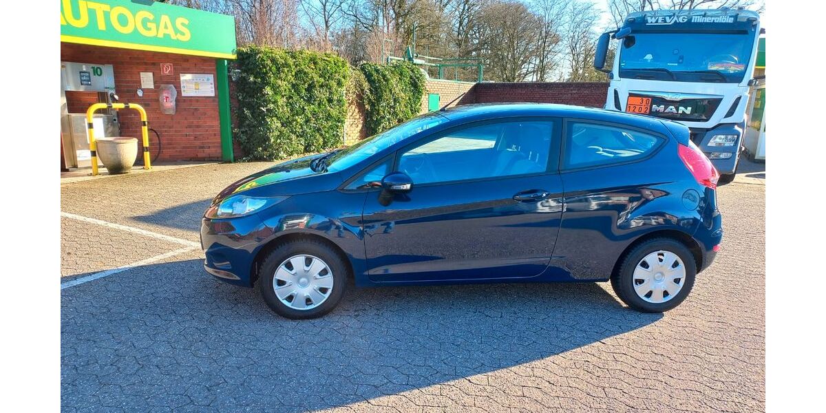Ford Fiesta 92.000 km 3.450 &euro; Hamminkeln 46499