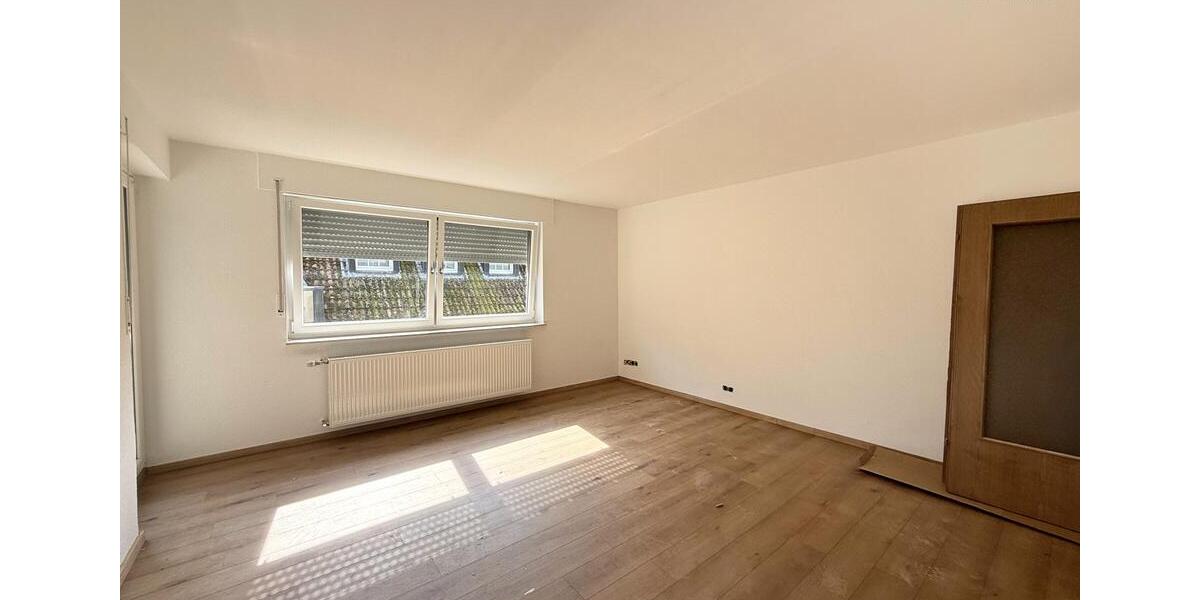Dachgeschoßwohnung Borken - 6 Zimmer, 128 m&sup2;, 990&euro; | Angebot:26003531
