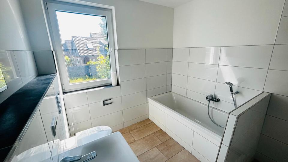 Doppelhaushälfte Emmerich am Rhein - 5 Zimmer, 120 m&sup2;, 398.000&euro; | Angebot:26951354