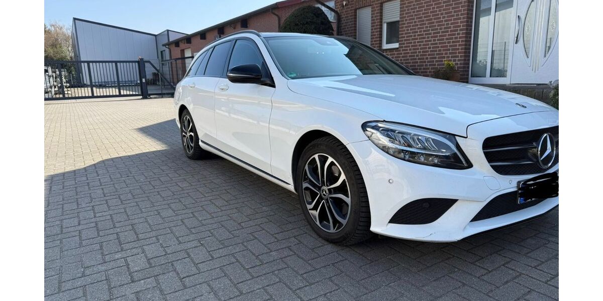 Mercedes-Benz C 220 146.392 km 19.800 &euro; Reken 48734