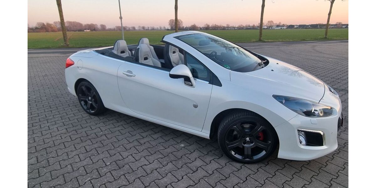 Peugeot 308 94.000 km 11.590 &euro; REES 46459