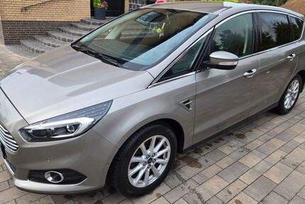 Ford S-Max 172.000 km 8.900 &euro; Rees 46459