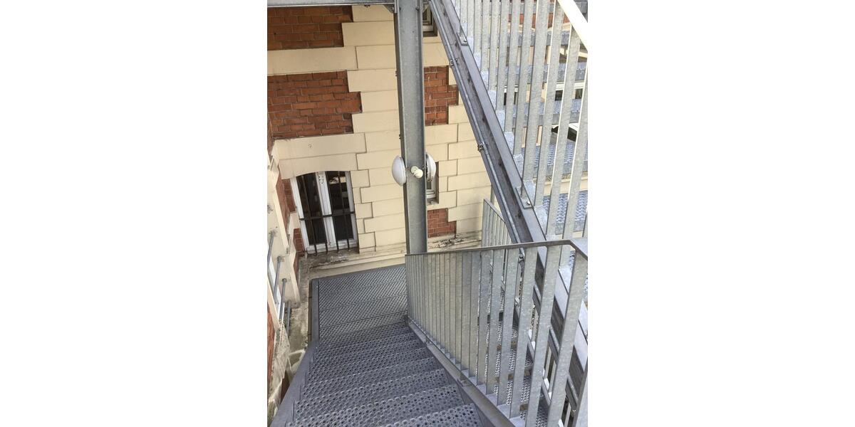 Dachgeschoßwohnung Vreden - 6 Zimmer, 170 m&sup2;, 1.300&euro; | Angebot:25253024