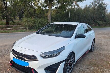 Kia pro ceed / ProCeed 38.890 km 26.900 &euro; Emmerich 46446