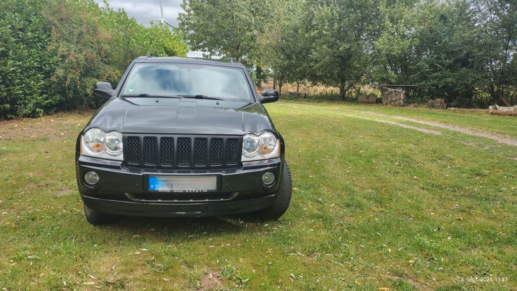 Jeep Grand Cherokee 224.373 km 8.999 &euro; Emmerich 46446