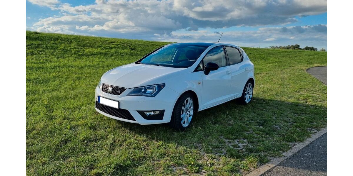 Seat Ibiza 97.700 km 9.999 &euro; Hamminkeln 46499