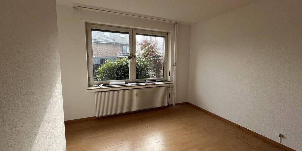 Mehrfamilienhaus, Wohnhaus Xanten Marienbaum - 8 Zimmer, 202 m&sup2;, 339.000&euro; | Angebot:26081883