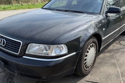 Audi A8 171.194 km 7.950 &euro; Wesel 46485