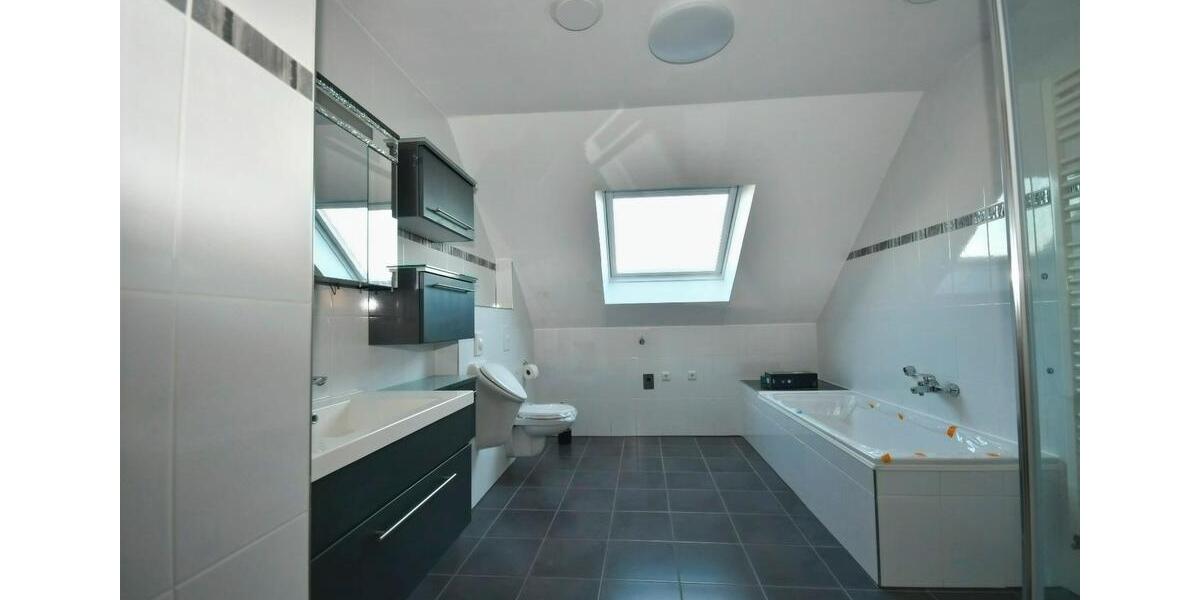 Etagenwohnung Stadtlohn - 5 Zimmer, 125 m&sup2;, 1.270&euro; | Angebot:25807111