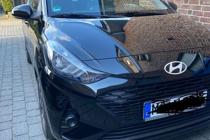 Hyundai i10 5.100 km 15.900 &euro; Hamminkeln 46499