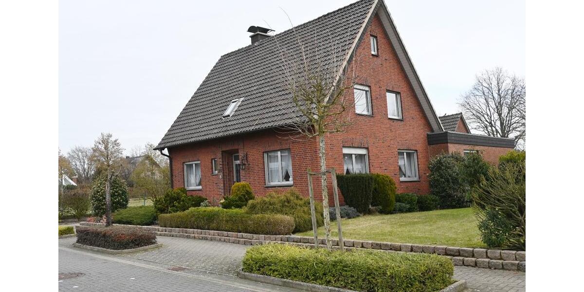 Einfamilienhaus Borken - 9 Zimmer, 158 m&sup2;, 325.000&euro; | Angebot:25175039