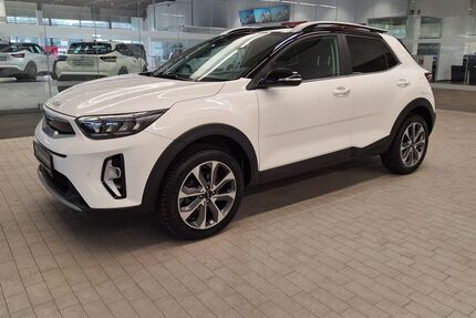 Kia Stonic 52.384 km 18.498 &euro; Bocholt 46395