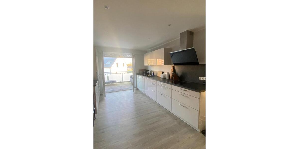 Dachgeschoßwohnung Bocholt Stenern - 4 Zimmer, 110 m&sup2;, 1.380&euro; | Angebot:25822571