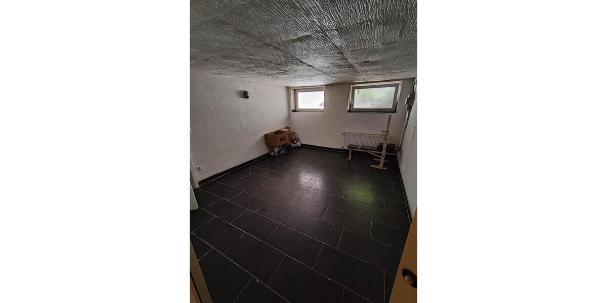 Erdgeschoßwohnung Emmerich am Rhein - 5 Zimmer, 110 m&sup2;, 245.000&euro; | Angebot:27263697