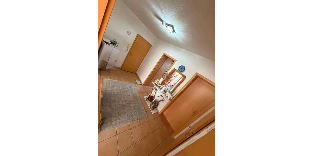 Dachgeschoßwohnung Isselburg - 3 Zimmer, 76 m&sup2;, 129.000&euro; | Angebot:27262899