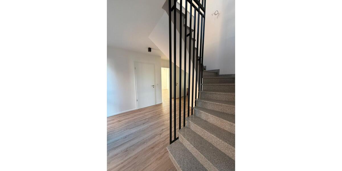 Maisonettenwohnung Emmerich am Rhein - 3.5 Zimmer, 106 m&sup2;, 1.380&euro; | Angebot:26439712